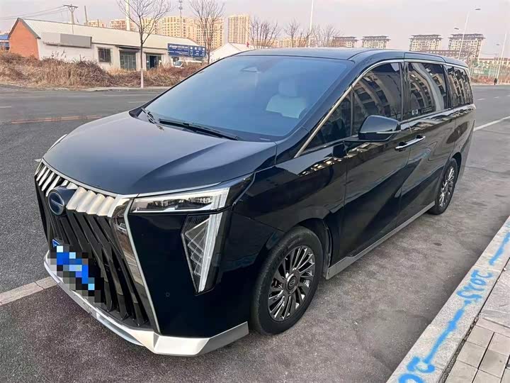 Фото 1 - GAC Trumpchi M8