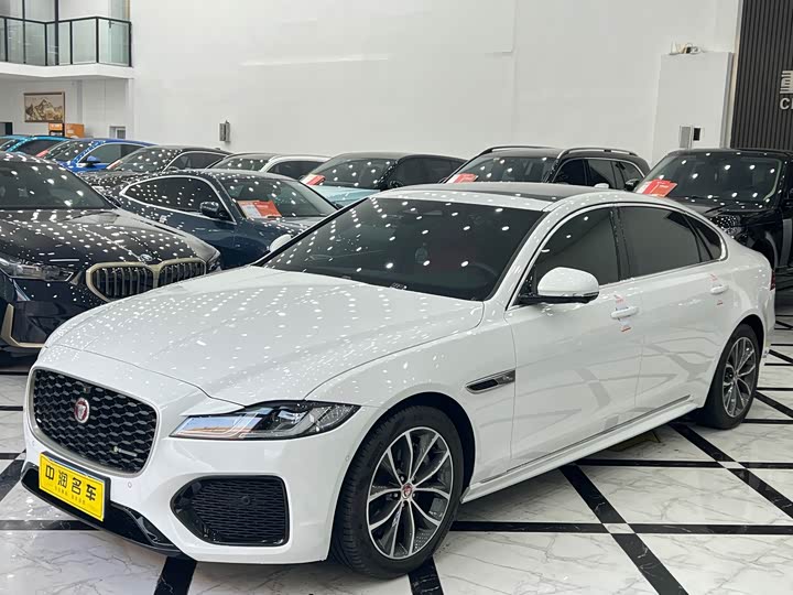 Фото 3 - Jaguar XF L