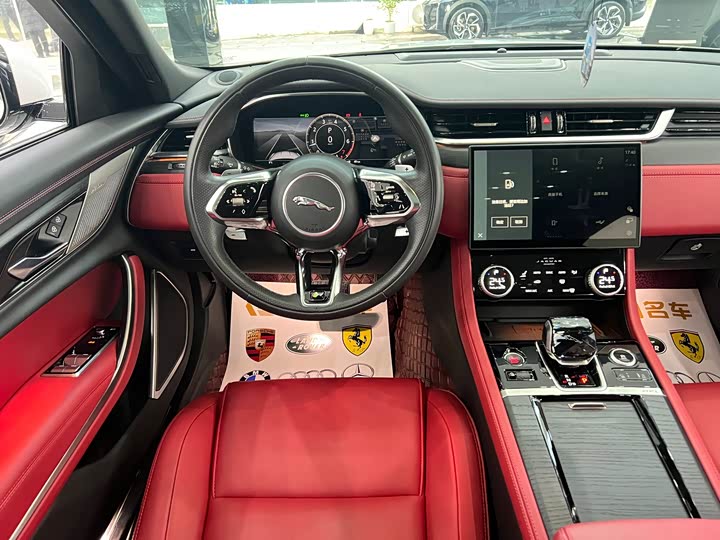 Фото 4 - Jaguar XF L