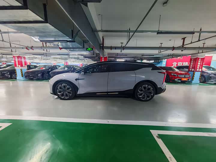 Фото 3 - HiPhi X