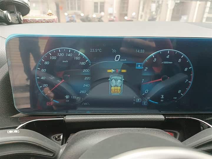 Фото 4 - Mercedes-Benz GLA-Class