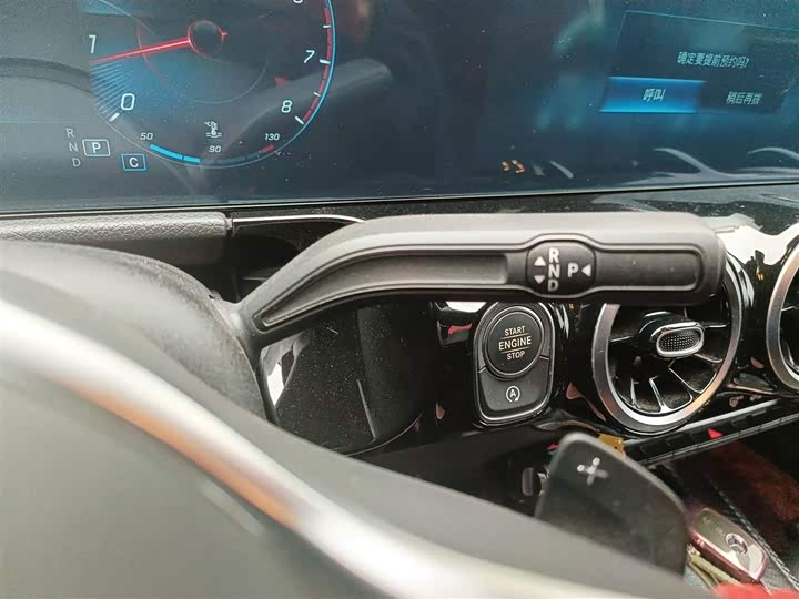 Фото 7 - Mercedes-Benz GLA-Class