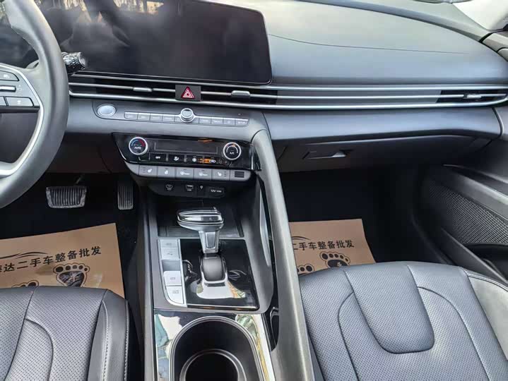 Фото 8 - Hyundai Elantra N line