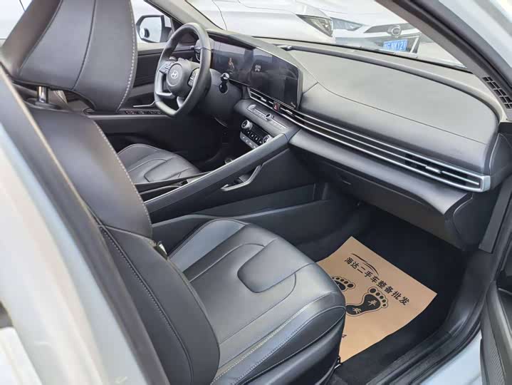 Фото 9 - Hyundai Elantra N line