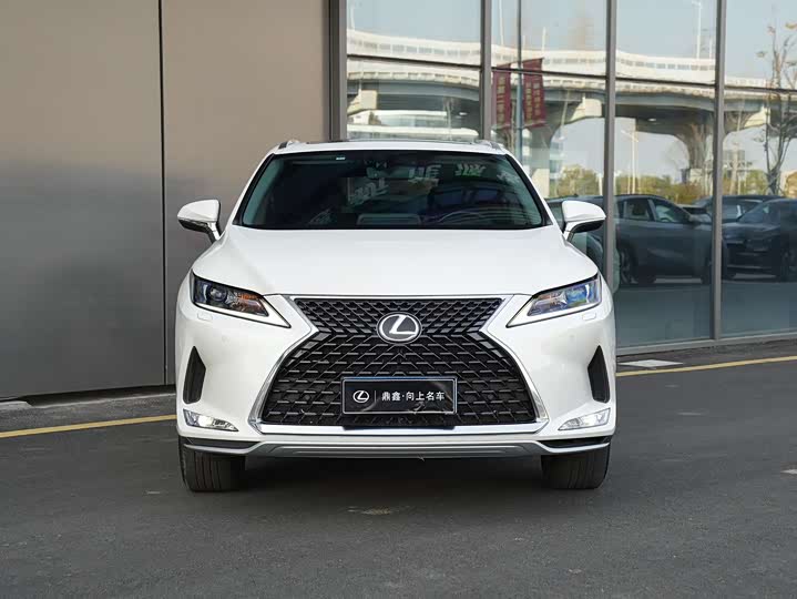 Фото 2 - Lexus RX