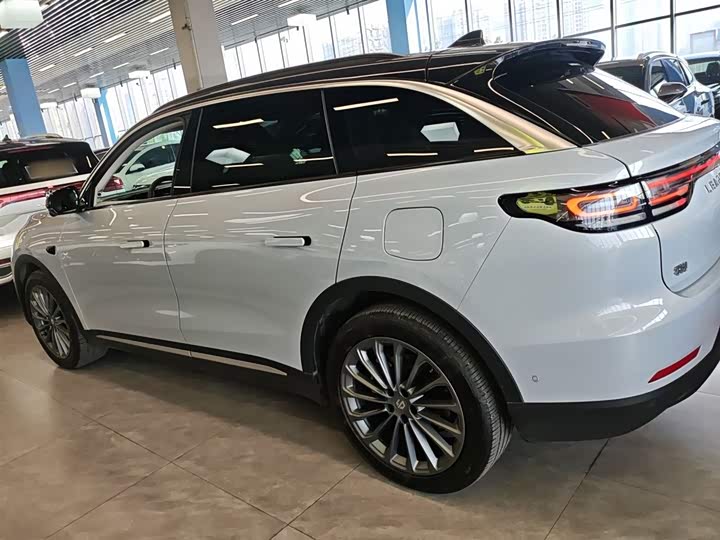 Фото 5 - Leapmotor C11