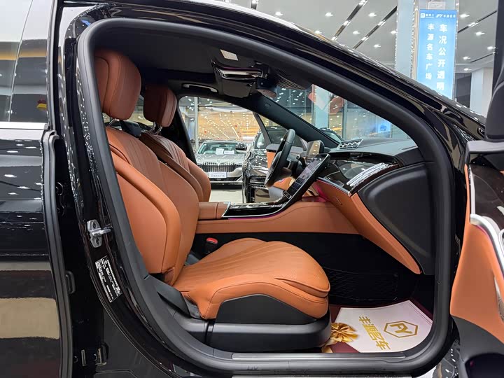 Фото 8 - Mercedes-Benz S-Class