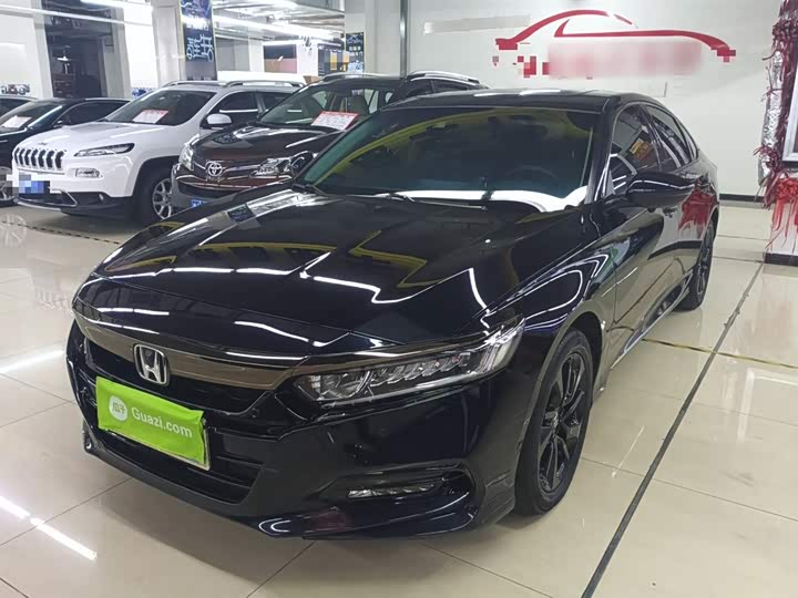 Фото 2 - Honda Accord