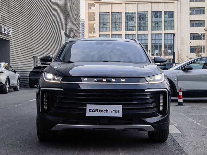 Фото 2 - Exeed TXL