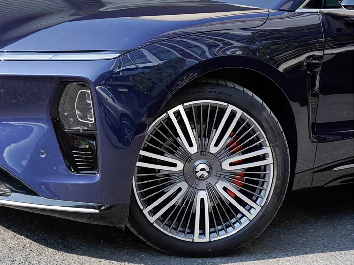 Фото 8 - Nio ET9