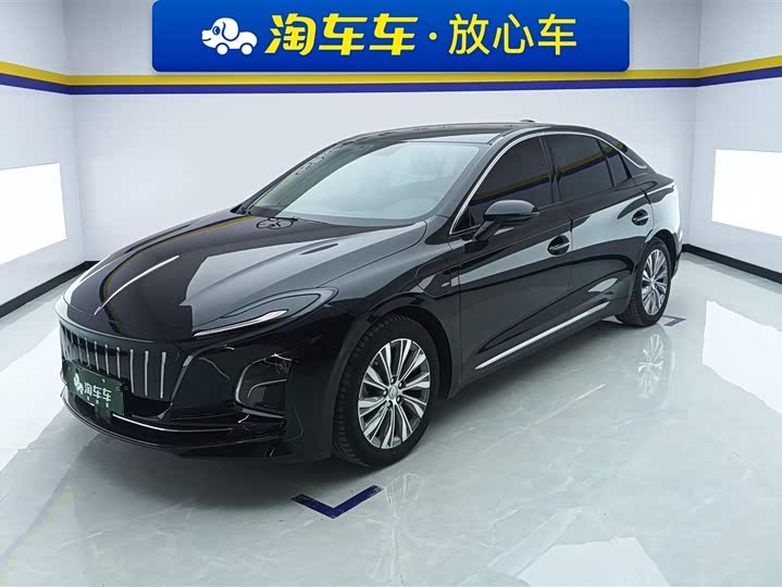 Фото 1 - Hongqi E-QM5