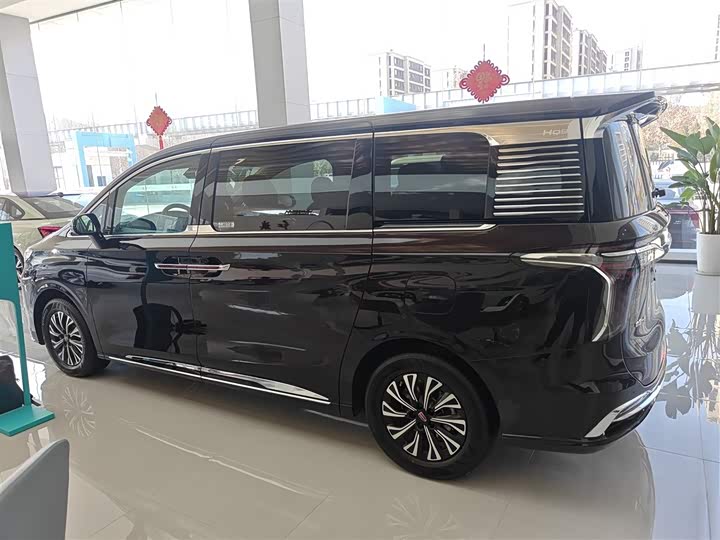 Фото 5 - Hongqi HQ9 Hybrid