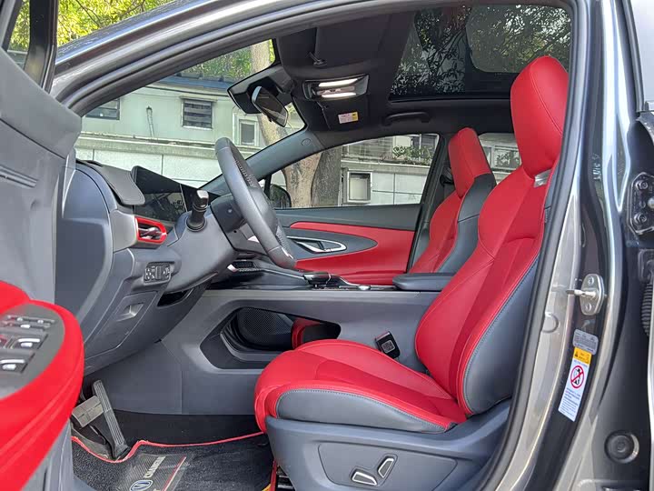 Фото 6 - Changan UNI-T