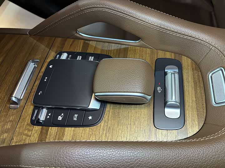 Фото 6 - Mercedes-Benz GLE-Class