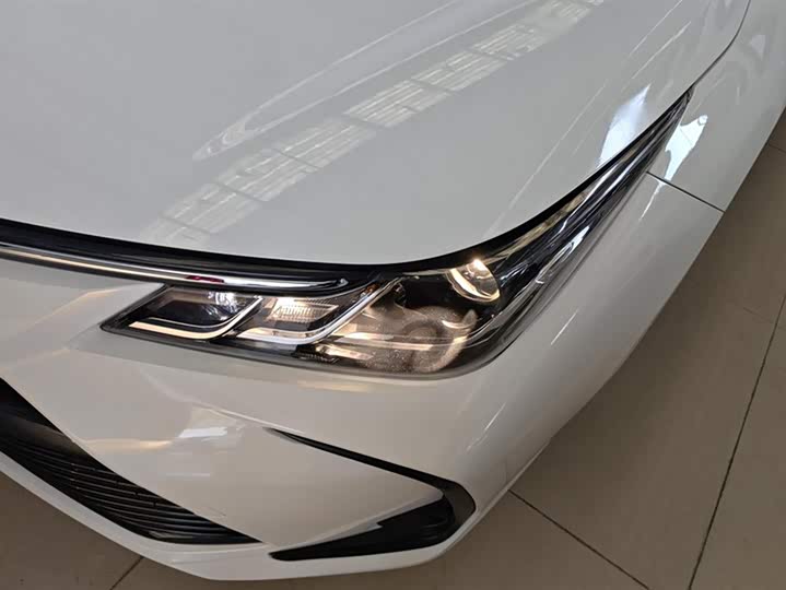 Фото 5 - Toyota Corolla