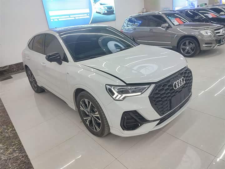 Фото 4 - Audi Q3 Sportback