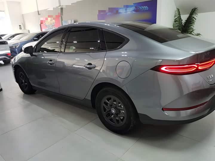 Фото 5 - BYD Qin Plus