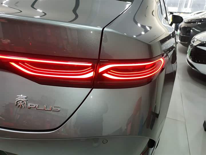 Фото 8 - BYD Qin Plus