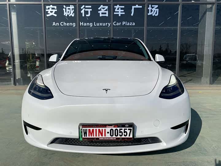 Фото 2 - Tesla Model Y