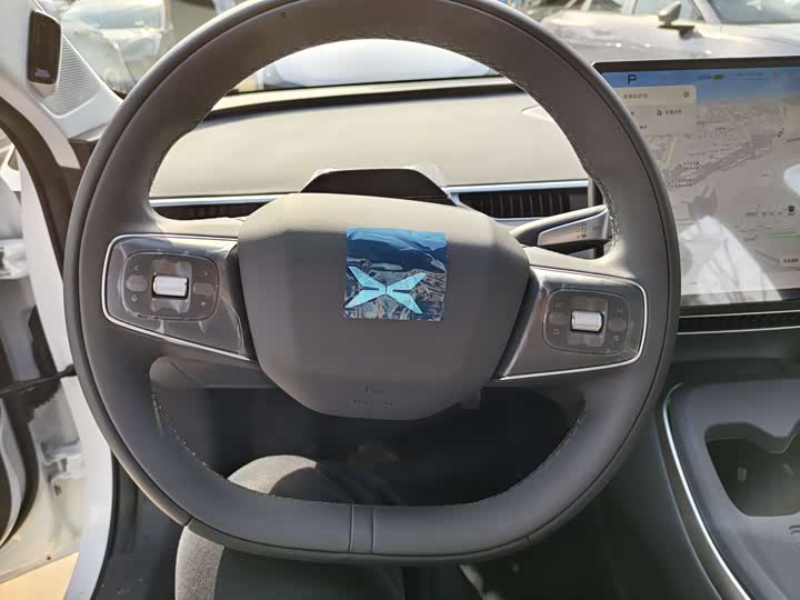 Фото 6 - XPeng Mona M03