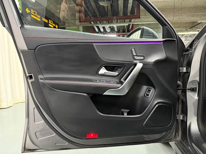 Фото 7 - Mercedes-Benz A-Class