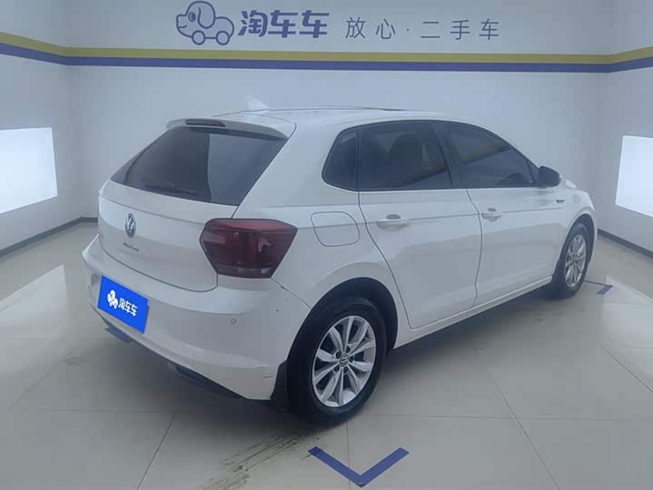 Фото 3 - Volkswagen Polo