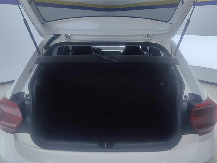 Фото 4 - Volkswagen Polo