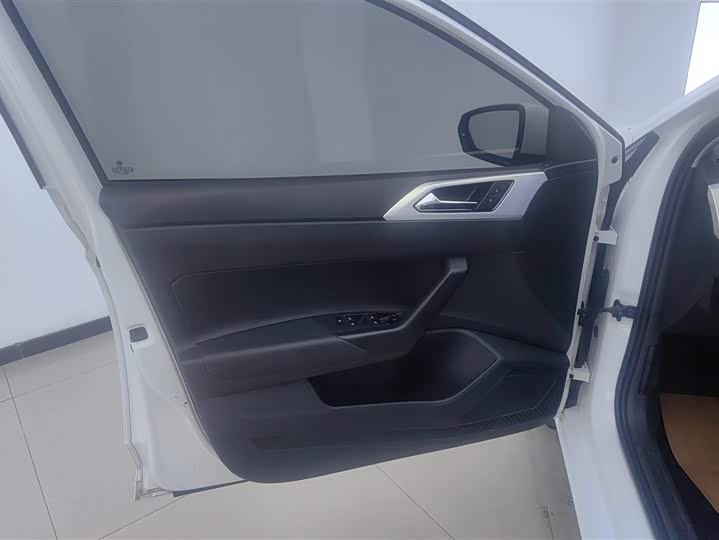 Фото 7 - Volkswagen Polo