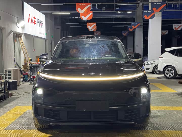 Фото 2 - LiXiang L9