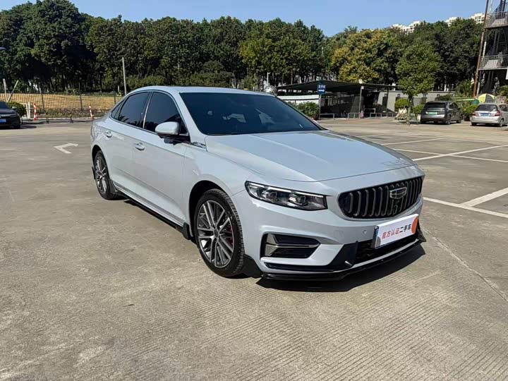 Фото 3 - Geely Preface