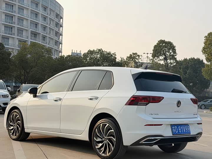 Фото 6 - Volkswagen Golf