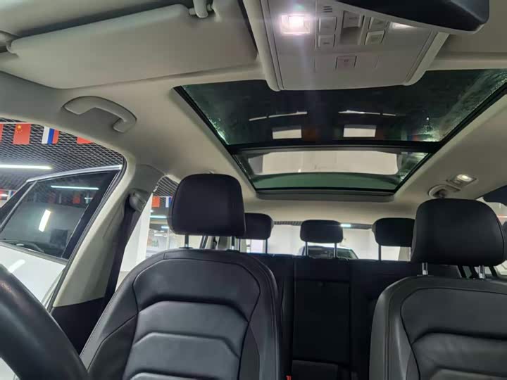 Фото 9 - Volkswagen Tayron