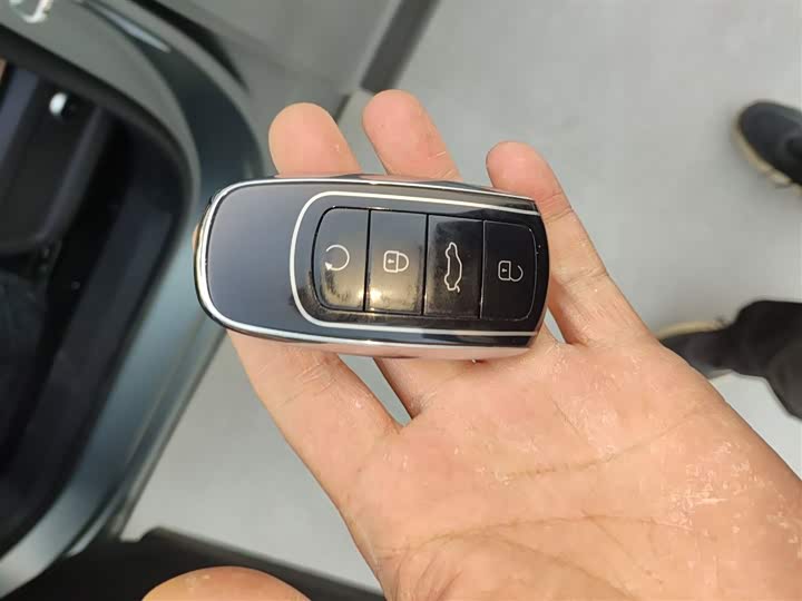 Фото 9 - Chery Tiggo 8L