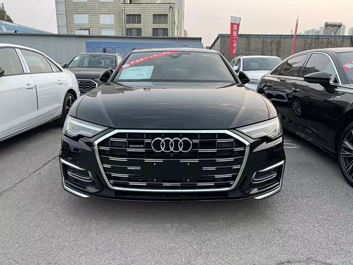 Фото 4 - Audi A6L