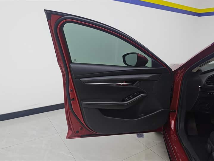 Фото 7 - Mazda 3 (Axela)