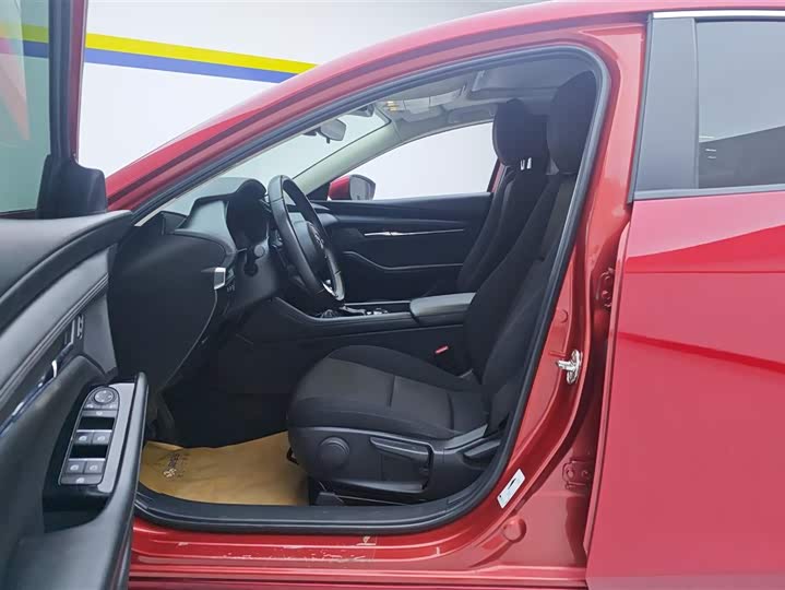 Фото 9 - Mazda 3 (Axela)