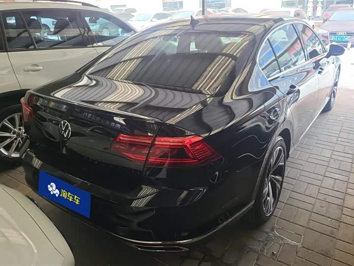 Фото 3 - Volkswagen Magotan