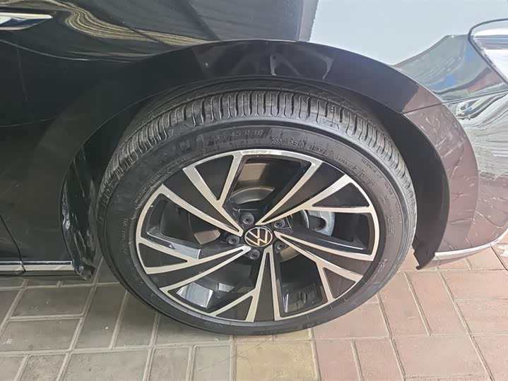 Фото 6 - Volkswagen Magotan