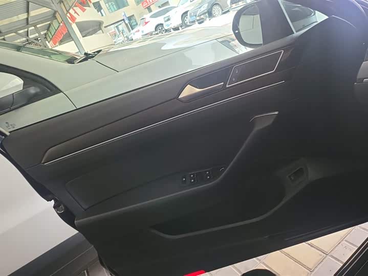 Фото 7 - Volkswagen Magotan