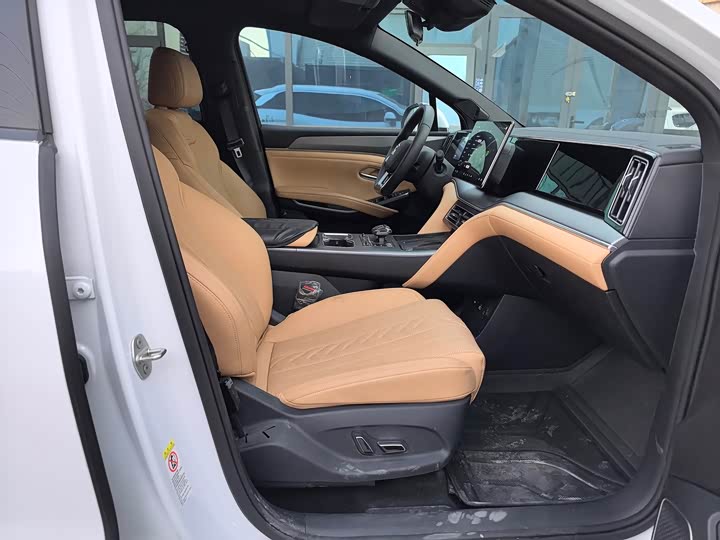 Фото 8 - BYD Song L DM-i Hybrid