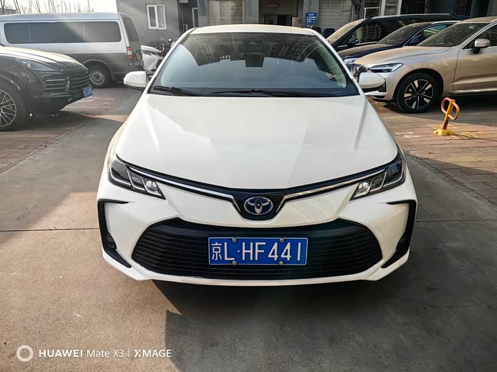 Фото 3 - Toyota Corolla