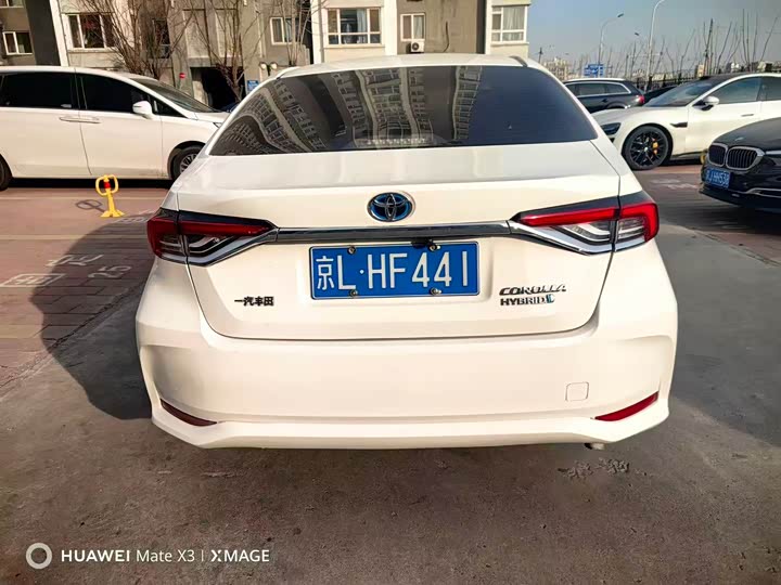 Фото 4 - Toyota Corolla