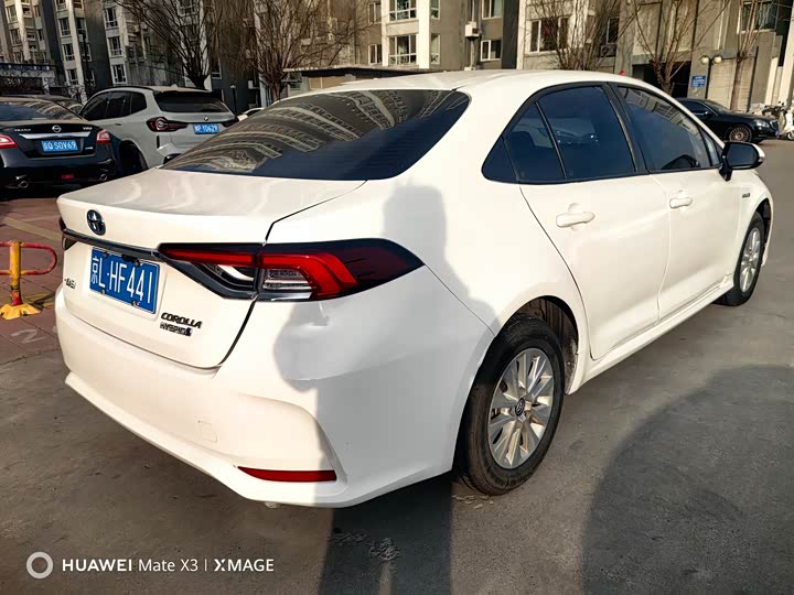 Фото 5 - Toyota Corolla