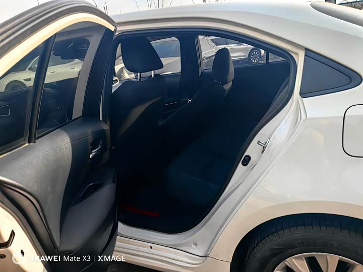 Фото 7 - Toyota Corolla