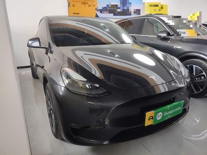 Фото 4 - Tesla Model Y