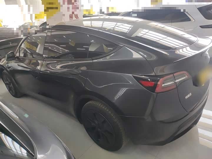 Фото 5 - Tesla Model Y
