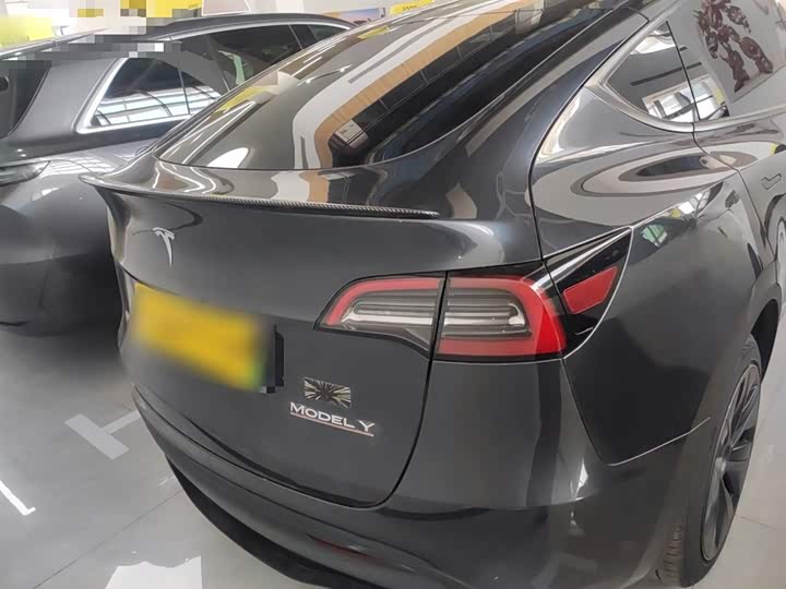 Фото 6 - Tesla Model Y