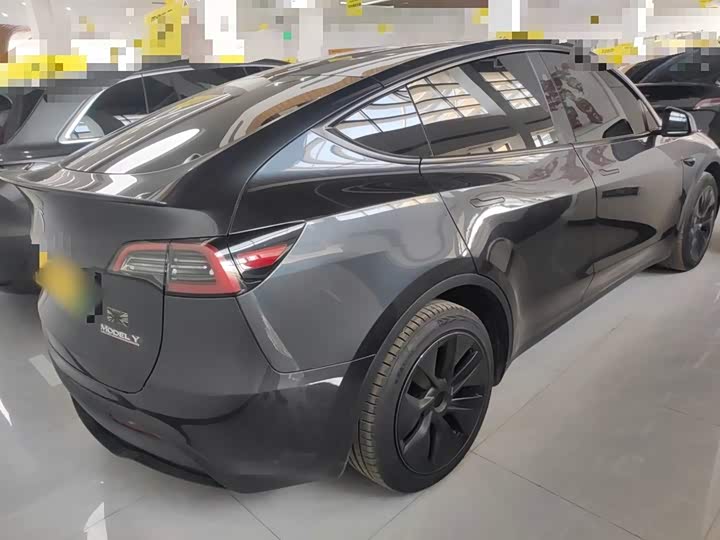 Фото 7 - Tesla Model Y