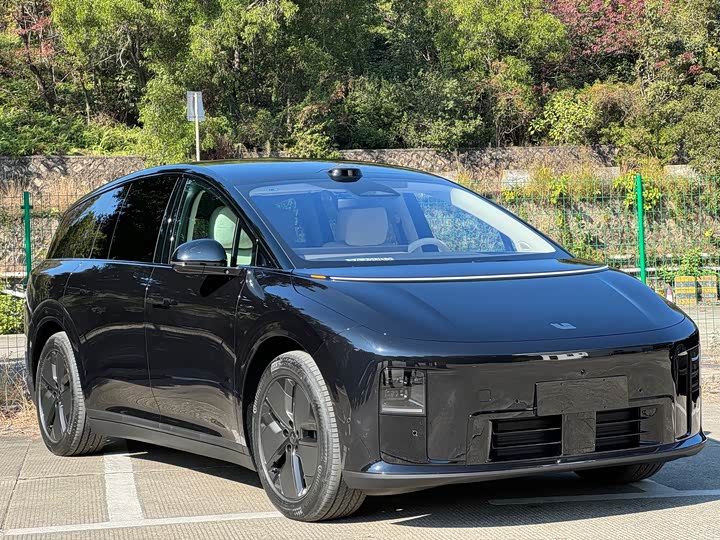 Фото 3 - LiXiang i8