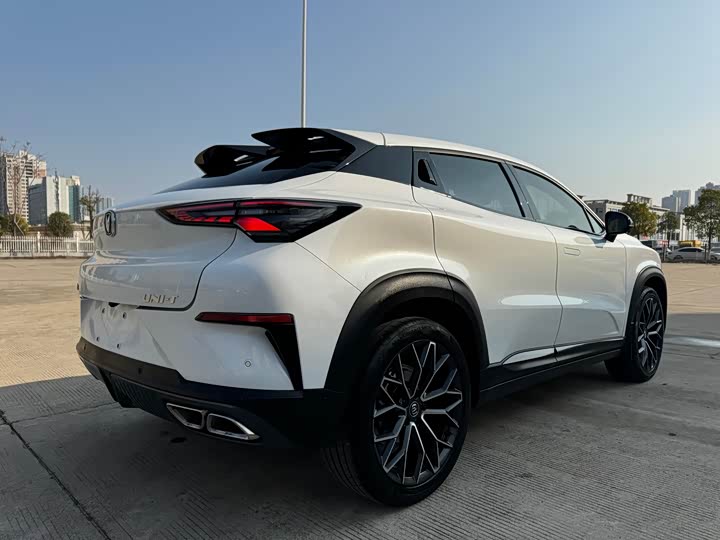 Фото 6 - Changan UNI-T